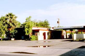 28 W. University Dr., Car Wash