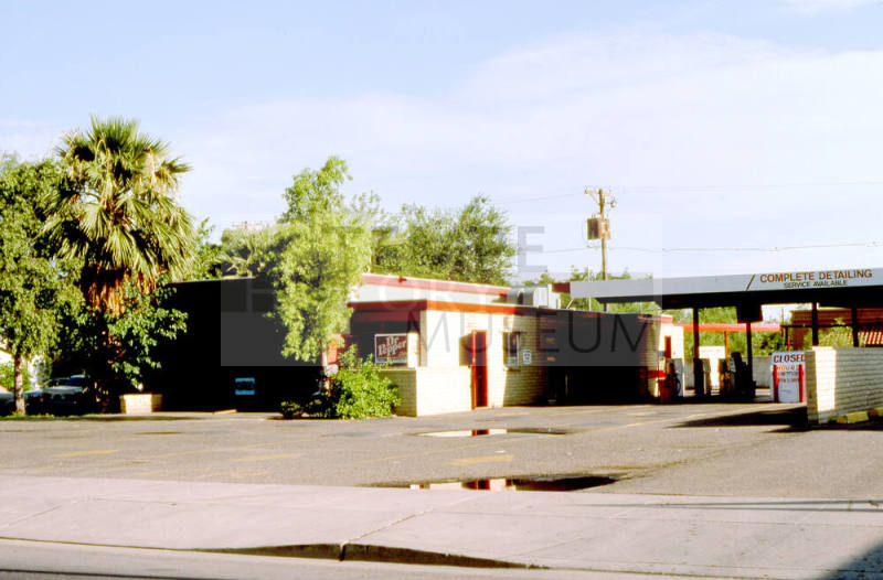 28 W. University Dr., Budget Car Wash
