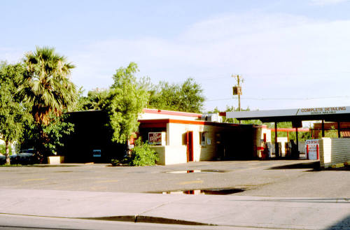 28 W. University Dr., Budget Car Wash