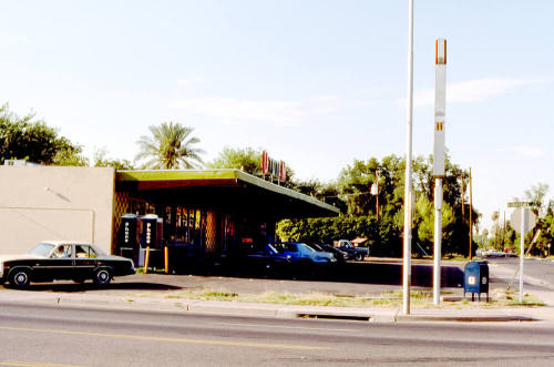 119 W. University Dr., U-Totem