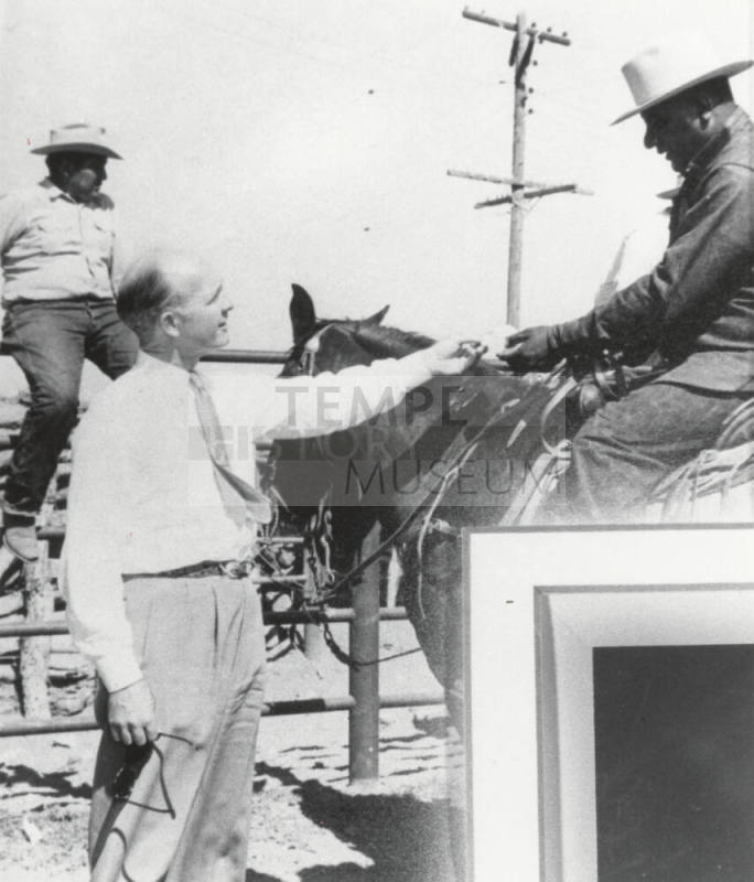 Howard Pyle Campaigns for Governor