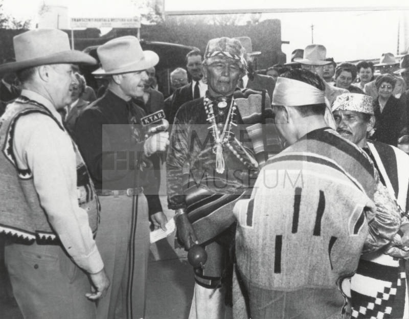 Howard Pyle Interviews American Indians