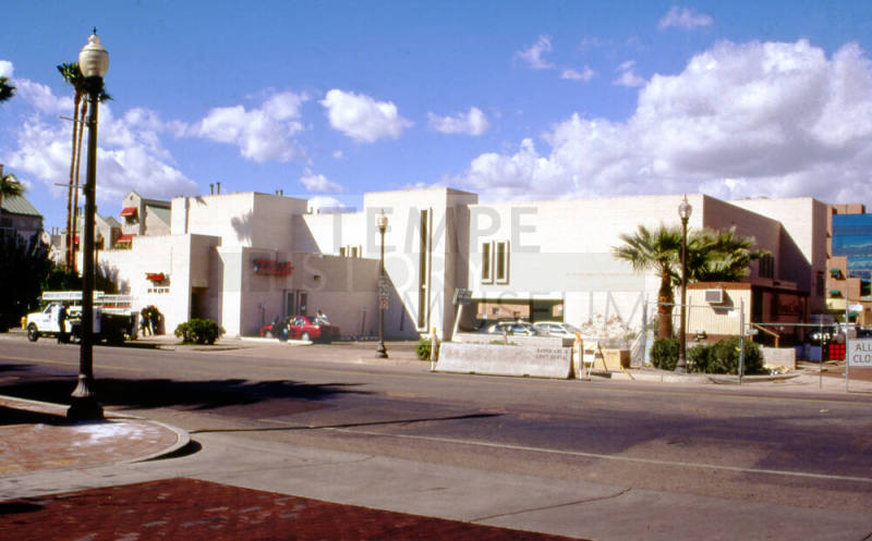 24 W. 5th St., Trails