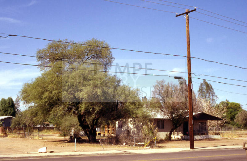 400 W. 5th St.