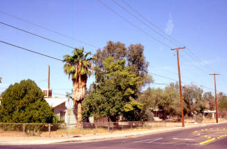 400 W. 5th St.