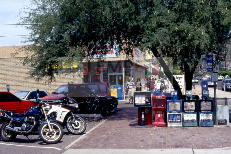 712 S. College Ave. - Campus Corner