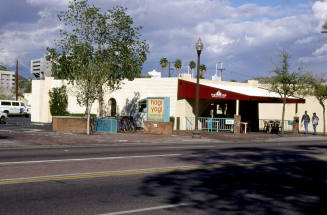 Hogi Yogi, 112 E. University Dr.