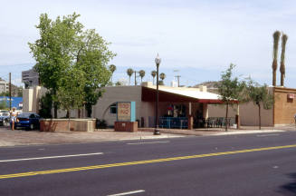 Hogi Yogi, 112 E. University Dr.
