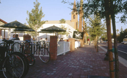 Street Scene, 200 block of E. University Dr.