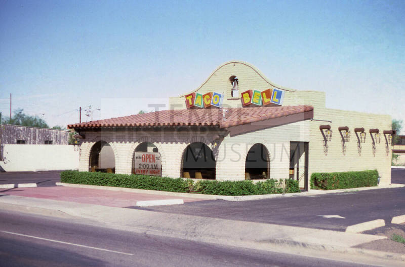 936 E. Apache Blvd., Taco Bell