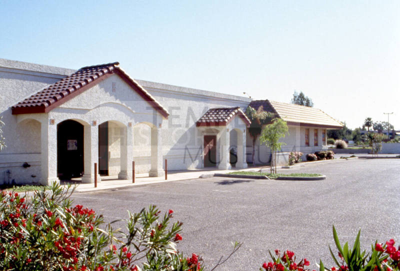 1100 E. Apache Blvd., Tempe Bowl
