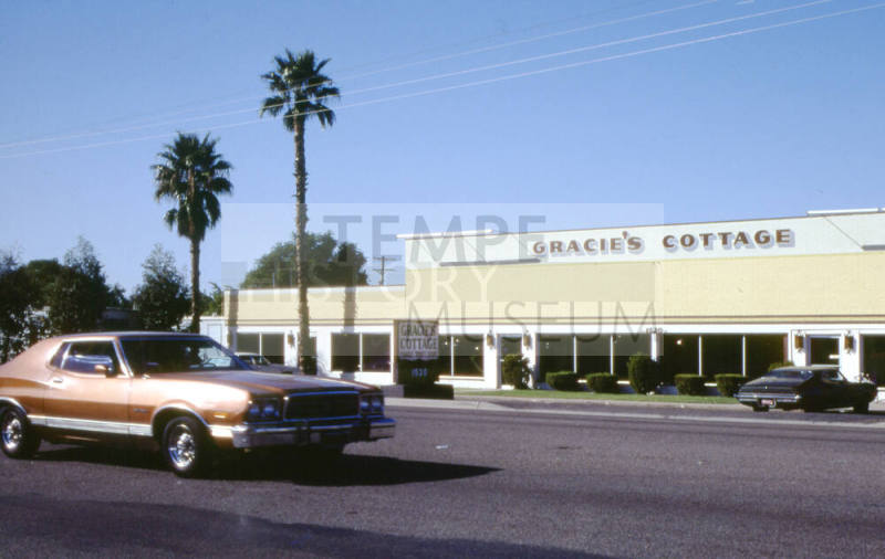 1520 E. Apache Blvd., Gracie's Cottage