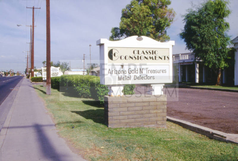 Classic Consignments/Arizona GoldN'Treasures", 1870 E. Apache