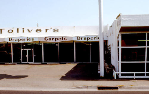 Toliver's, 1920 - 1926 E. Apache