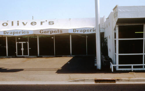 Toliver's, 1920 - 1926 E. Apache