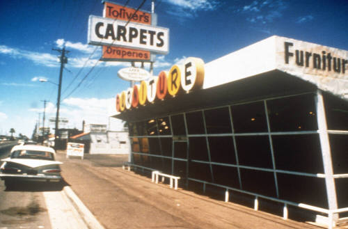 Toliver's, 1920 - 1926 E. Apache