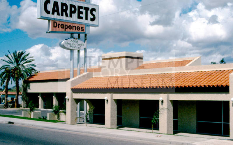 Toliver's, 1920-1926 E. Apache