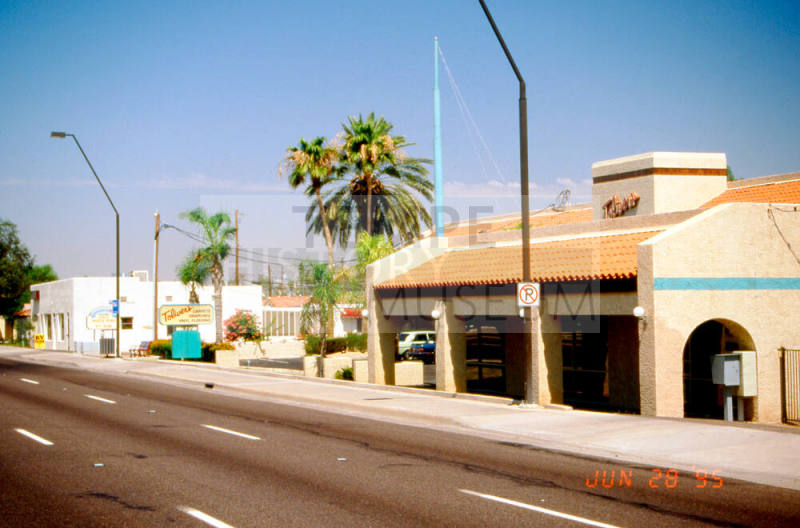 Toliver's, 1920 - 1926 E. Apache