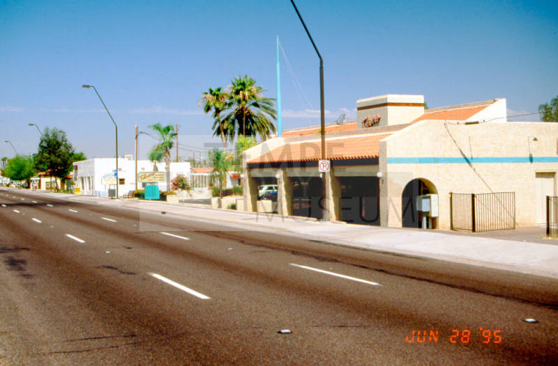 Toliver's, 1920 - 1926 E. Apache