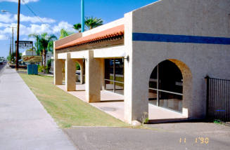Toliver's, 1920 - 1926 E. Apache