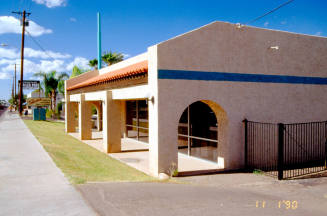 Toliver's, 1920 - 1926 E. Apache