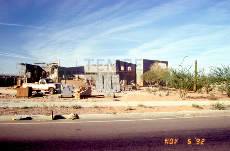 United States Post Office, 1962 E. Apache