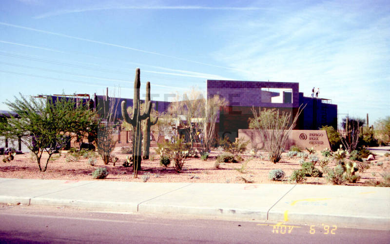 United States Post Office, 1962 E. Apache