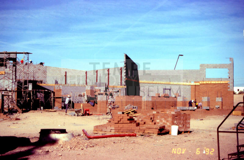 United States Post Office, 1962 E. Apache