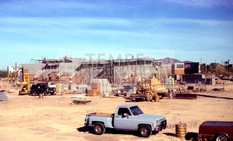 United States Post Office, 1962 E. Apache