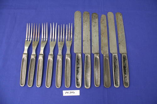 Set of 12 silverware
