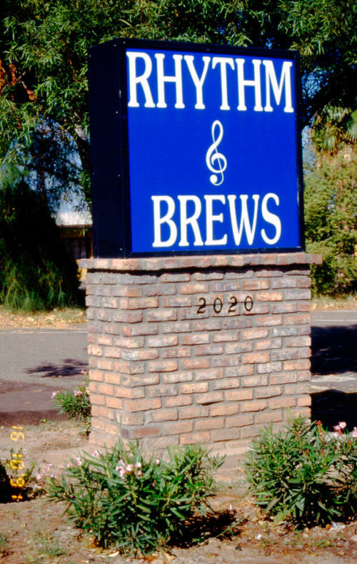 Rhythm & Brews Sign, 2020 E. Apache