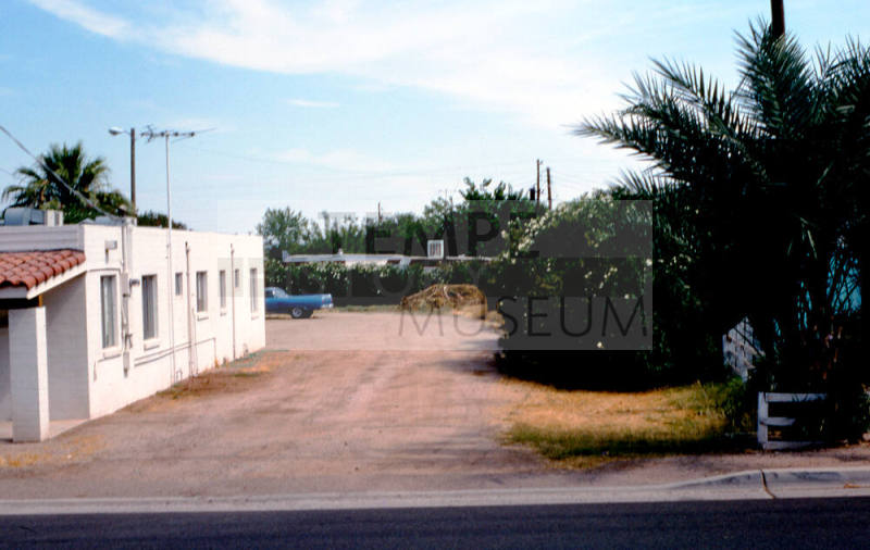 Tempe Palms Apartments alley, 2030 E. Apache