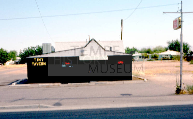 Tiny Tavern entrance, 2058 E. Apache