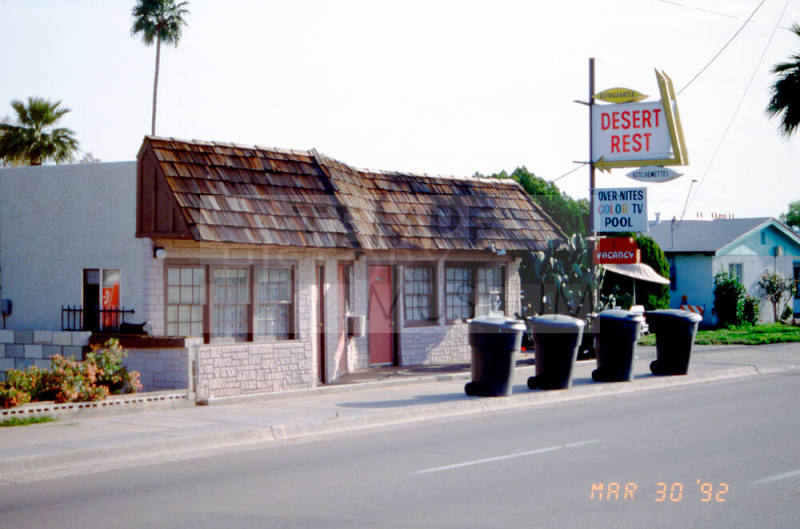 Desert Rest Motel - 2164 E. Apache.