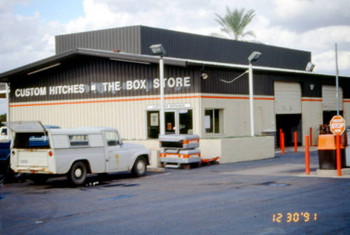 Uhaul - 2340 E. Apache