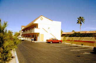 Tempe Motel, 947 E. Apache