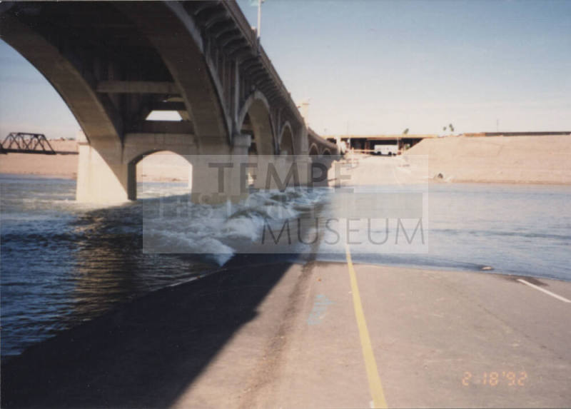 SRP Flow = 5200 CFS Salt River EL 1135