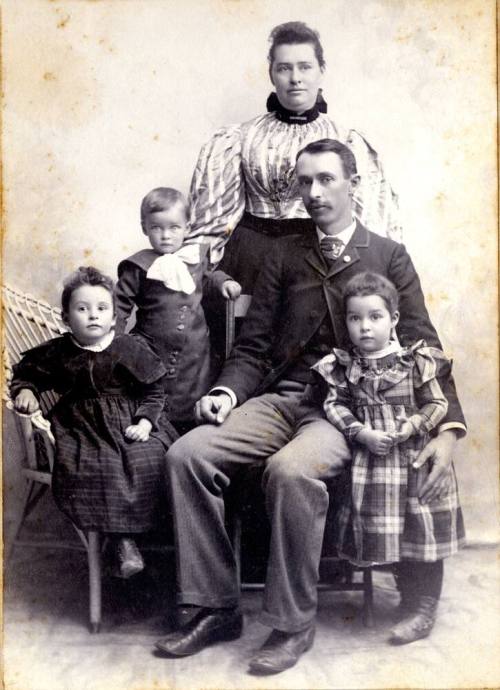 Johnson Family in Phoenix, 1896