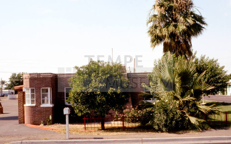 2091 E. Apache