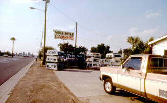 2401 block of E. Apache Blvd.