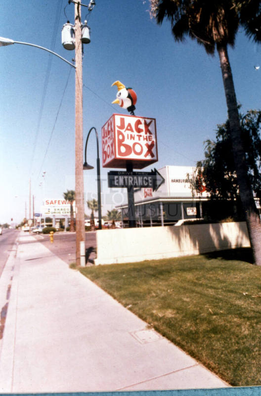 Jack in the Box, 942 E. Broadway Rd.