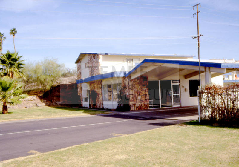Park Riviera Motor Hotel, 715 N. Mill Ave