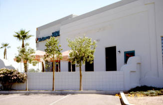 McGurks of Hawaii, 909 E. Elliot Road.