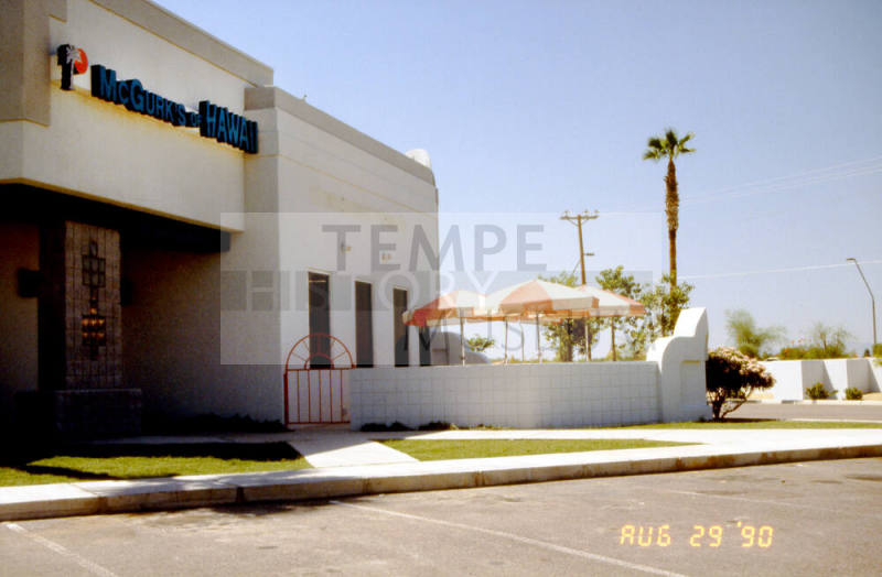 McGurks of Hawaii, 909 E. Elliot Rd.
