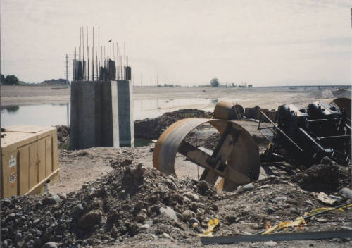 Drilled Shaft Core Bucket and Drilling Platform