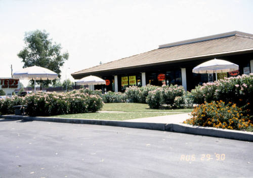 Ted's Hot Dogs, 1755 E. Broadway Rd.