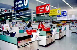 Cashier in Stabler's Market, University Dr. and Mill Ave.