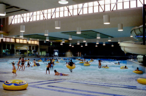 Kiwanis Park Wave Pool, 6111 S. All-America Way