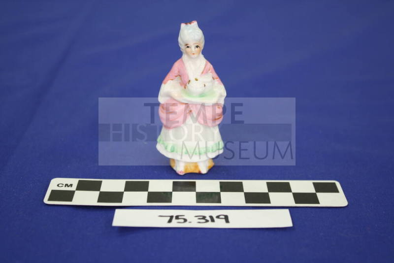 Figurine