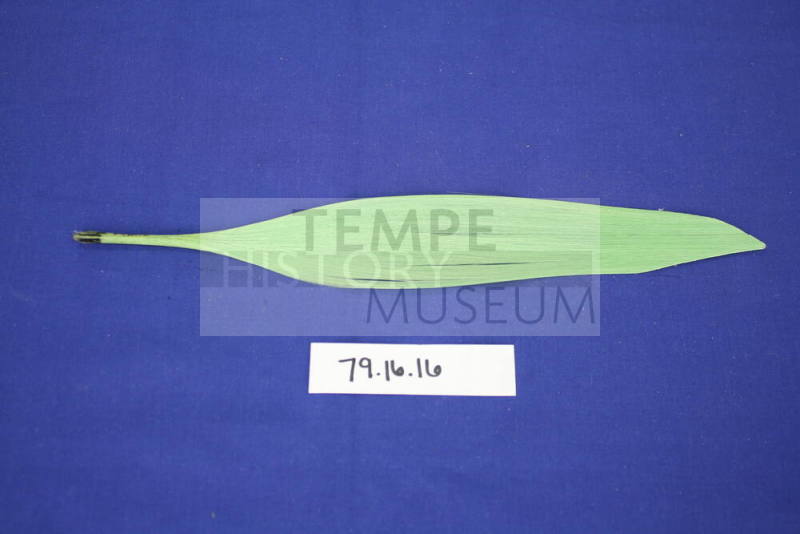 Green spun glass leaf